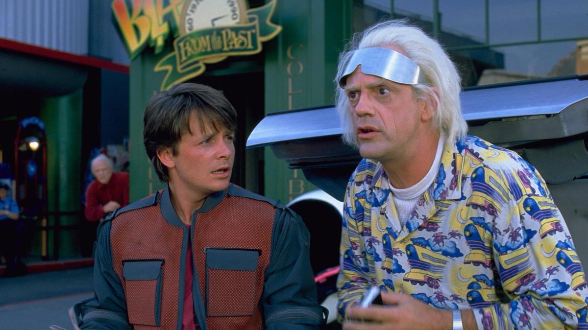 Stop Critiquing ‘Back To The Future’: 5 Other Movies That Failed To Predict The Future
